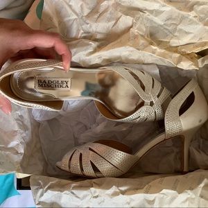 Badgley Mischka bridal wedding peep toe heels sz 8
